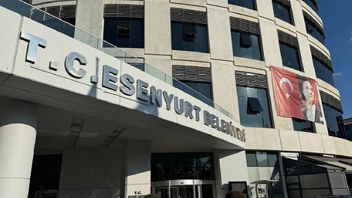 Esenyurt Belediyesi'ndeki Kayyum kararına karşı CHP’nin nöbet eylemi başlıyor