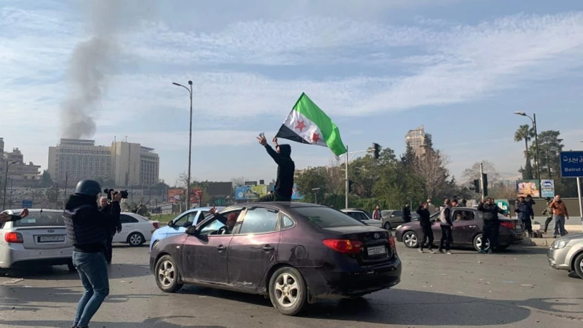 Suriye'nin başkenti Şam'da sokağa çıkma yasağı ilan edildi